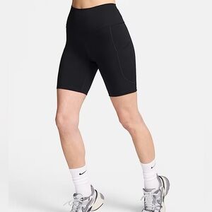 NWT Nike High-Waisted 8” Biker Shorts w/ Pockets